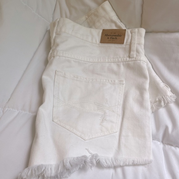 Abercrombie & Fitch Shorts - Picture 1 of 4